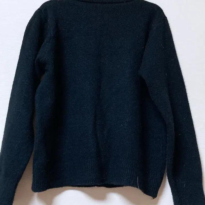 [BUNJANG] Page Flynn Black Gold Button Cardigan / 페이지플린 블랙 금장 단추 가디건