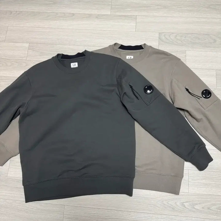 [BUNJANG] CP Company Crewneck Sweatshirt - Medium / cp컴퍼니 맨투맨 M
