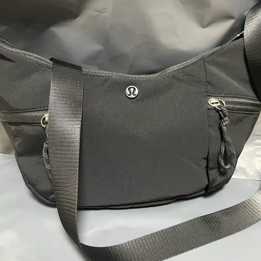 [BUNJANG] Lululemon Crossbody Bag / 룰루레몬크로스백