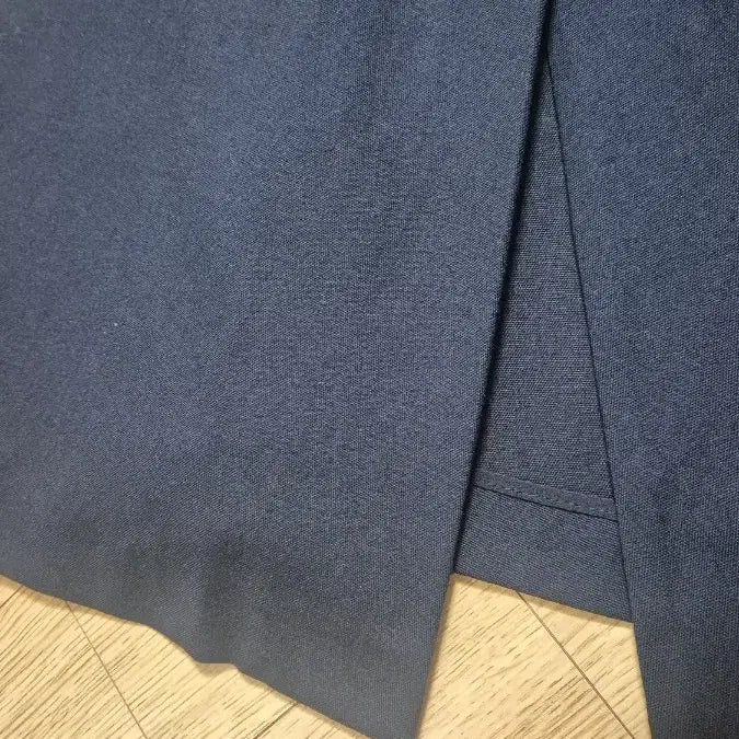 [BUNJANG] LATT (Hansem) Navy A-Line Midi Skirt / 한섬 LATT 래트 스커트