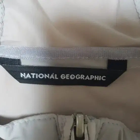 [BUNJANG] National Geographic Lightweight Waterproof Hooded Jacket (Slim 100) / 새상품급)내셔널지오그래픽 얇은 냉감 방수 우븐 후드 초경량자켓,슬림100