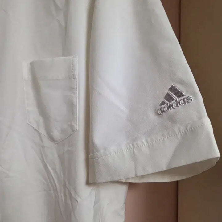 [BUNJANG] Adidas White Short Sleeve Shirt / 아디다스 화이트 반팔 셔츠