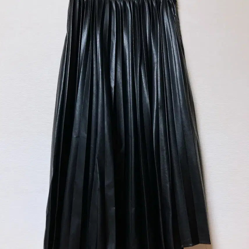 [BUNJANG] CC Collect Black Leather Pleated Long Skirt / CC collect 블랙 레더 플리츠 롱 스커트