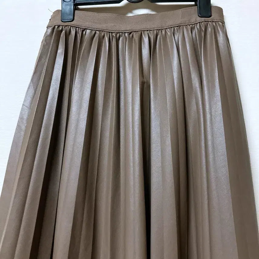 [BUNJANG] CC Collect Brown Leather Pleated Long Skirt / Cc collect 브라운 레더 플리츠 롱 스커트
