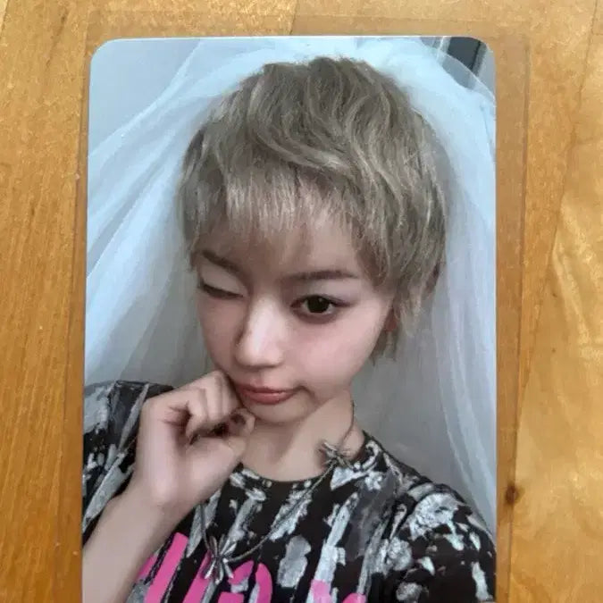 [BUNJANG] ILLIT Moka Official Photocard / 아일릿 모카 공방 포카