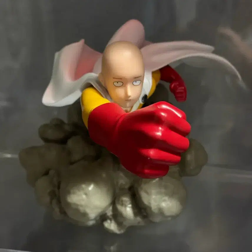 [BUNJANG] Saitama Figure (Unsealed) / 개봉/박스x) 원펀맨 사이타마 피규어