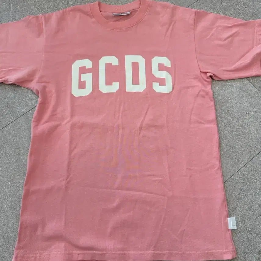 [BUNJANG] GCDS Pink Logo Short Sleeve T-Shirt / GCDS 핑크 로고 반팔 티셔츠 95