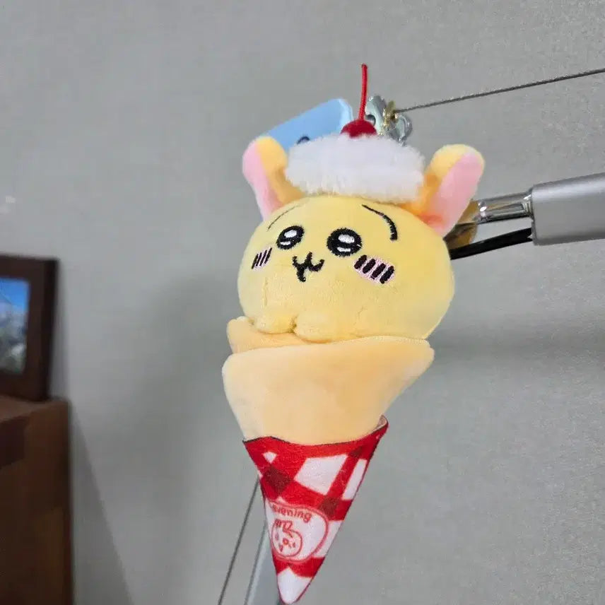 [BUNJANG] Munjagwi Usagi Ice Cream Version Keychain / 먼작귀 우사기 아이스크림 키링