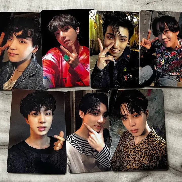 [BUNJANG] BTS ARMY Bomb Photocard Set B-Grade / 방탄소년단 아미밤 포카 세트 B급