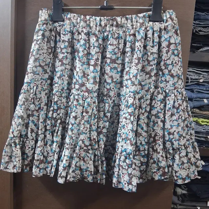 [BUNJANG] Tomboy Flower Pattern Mini Skirt / 톰보이 플라워 패턴 캉캉 미니스커트(55)
