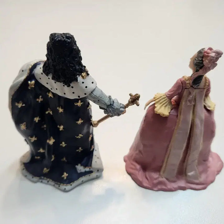 [BUNJANG] European Style King and Queen Dolls (Set of 2) / 유럽풍 왕과 왕비 인형 2개 일괄