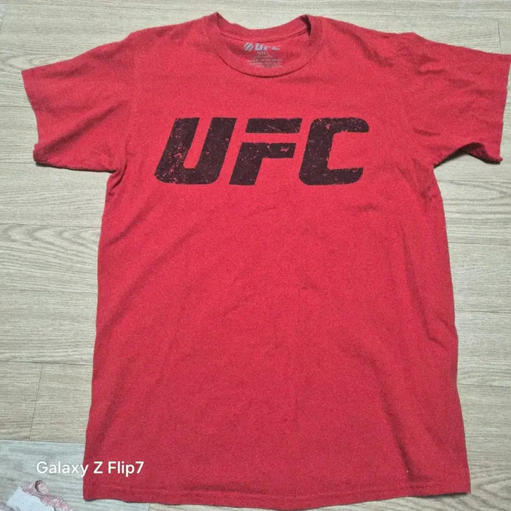 [BUNJANG] UFC Red Short Sleeve T-Shirt / UFC 레드 반팔 티셔츠
