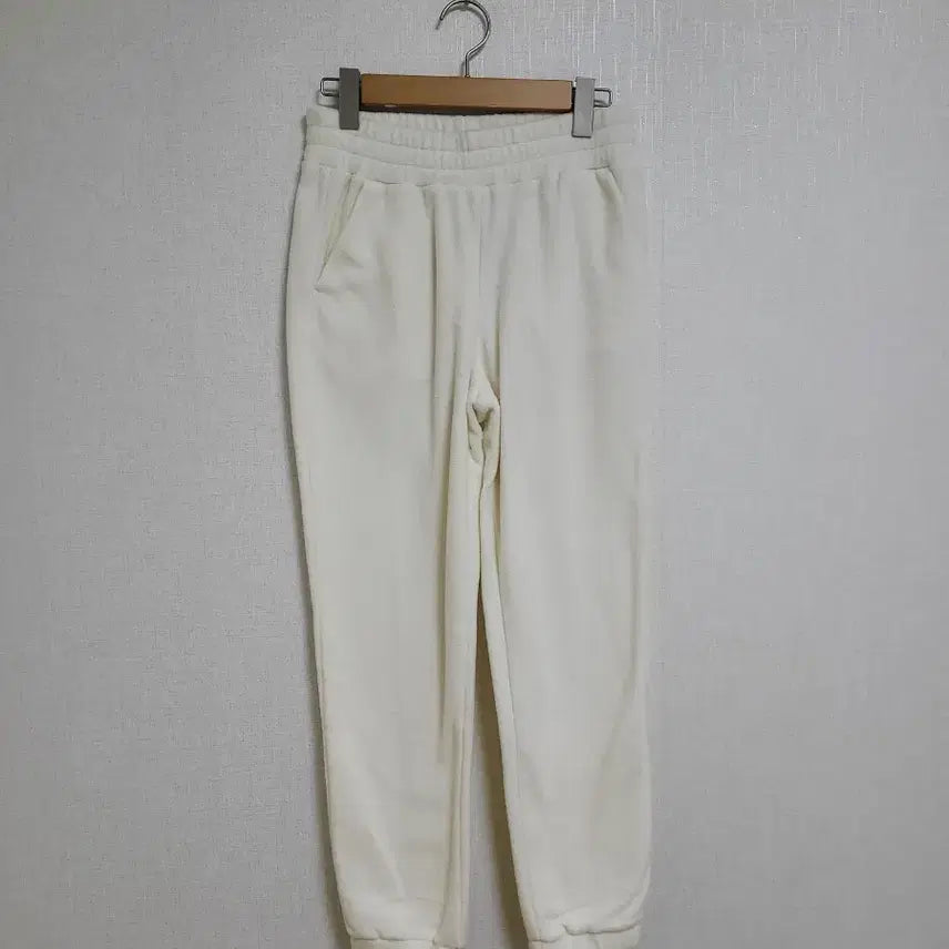 [BUNJANG] Ivory Color Banding Jogger Pants / 26..아이보리색 밴딩 겨울 조거팬츠