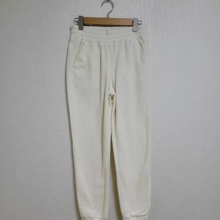 [BUNJANG] Ivory Color Banding Jogger Pants / 26..아이보리색 밴딩 겨울 조거팬츠