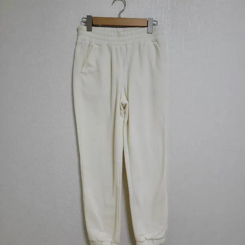 [BUNJANG] Ivory Color Banding Jogger Pants / 26..아이보리색 밴딩 겨울 조거팬츠