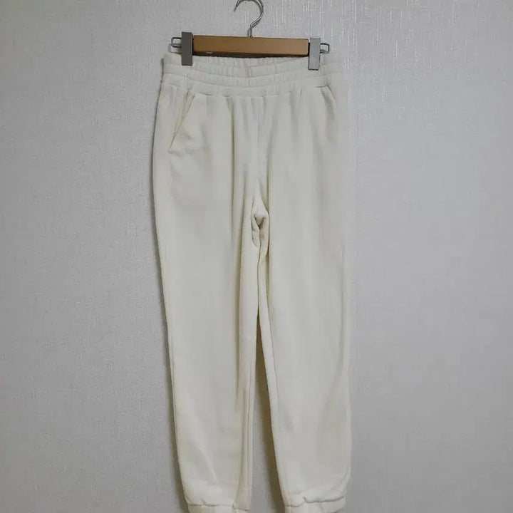 [BUNJANG] Ivory Color Banding Jogger Pants / 26..아이보리색 밴딩 겨울 조거팬츠
