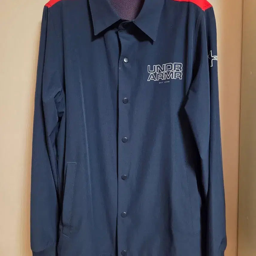 [BUNJANG] Under Armour Navy Coach Jacket Red Accent / 언더아머 네이비 코치 자켓 레드 포인트