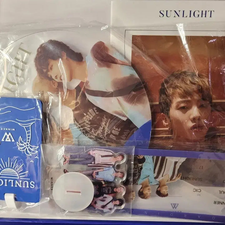 [BUNJANG] Winner Hawaii Photobook (Photocard Excluded) / 위너 하와이 포토북
