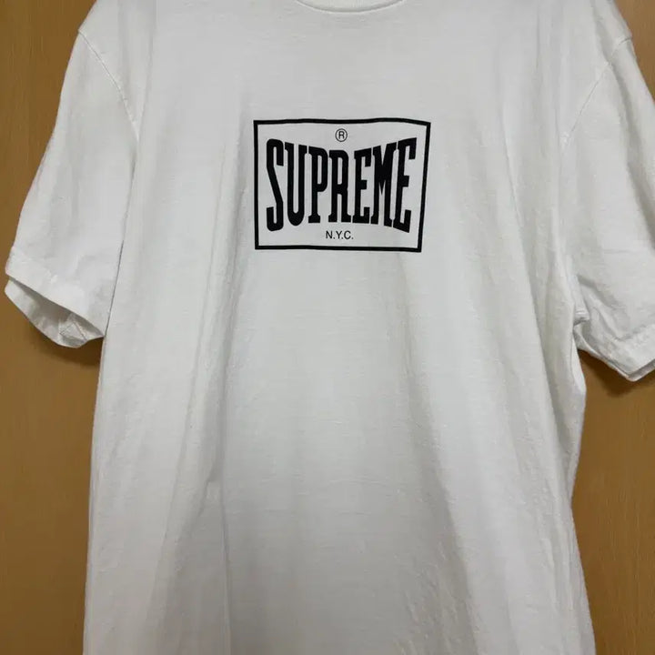 [BUNJANG] Supreme 23FW Short Sleeve T-Shirt (Size L) / 슈프림 반팔티 L - 23FW