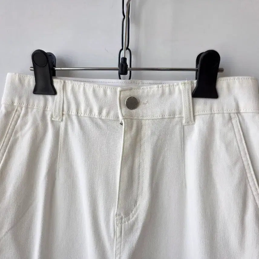 [BUNJANG] White Inner Banding Bermuda Pants / M/화이트 속밴딩 버뮤다 팬츠/새제품