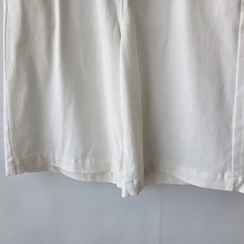 [BUNJANG] White Inner Banding Bermuda Pants / M/화이트 속밴딩 버뮤다 팬츠/새제품