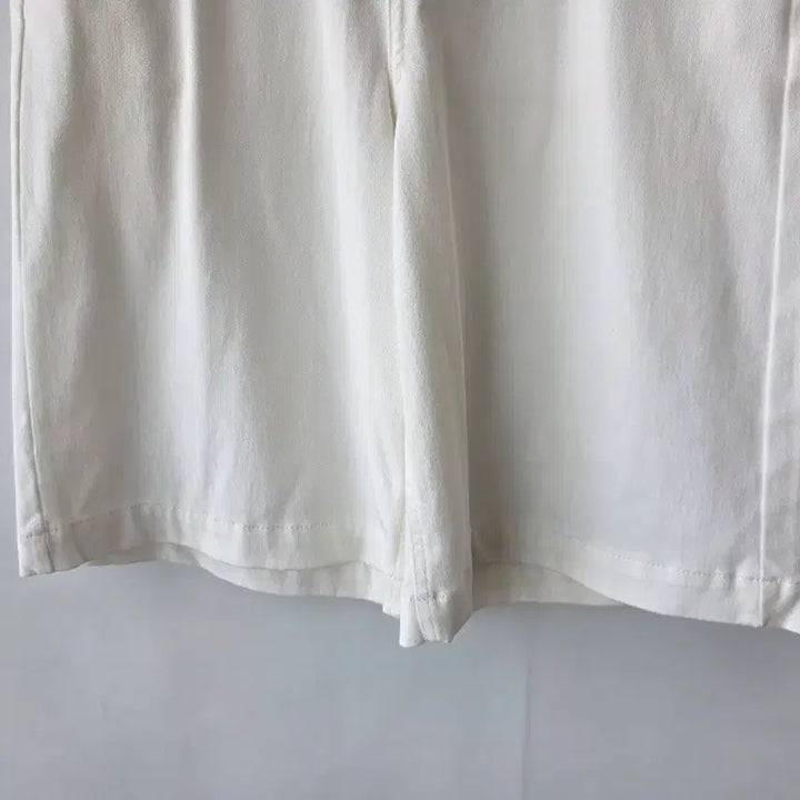 [BUNJANG] White Inner Banding Bermuda Pants / M/화이트 속밴딩 버뮤다 팬츠/새제품