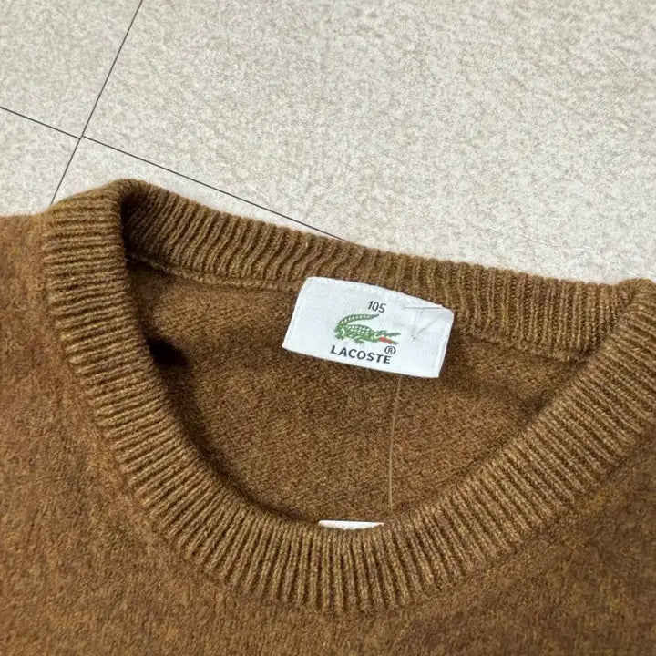 [BUNJANG] Lacoste Brown Small Logo Knit / 라코스테 브라운 스몰로고 니트