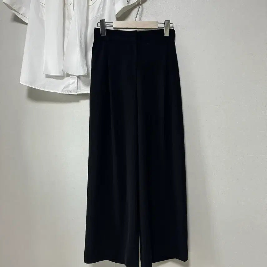 [BUNJANG] SJSJ 23 Summer Light Pinched Wide Pants / SJSJ 23 찰랑 핀턱 와이드팬츠