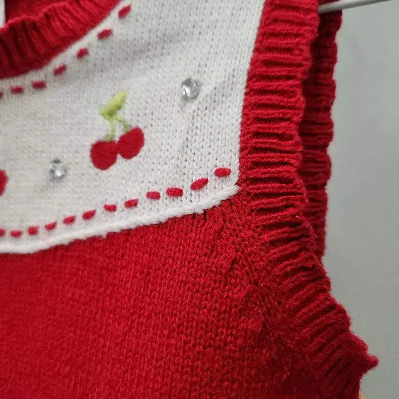 [BUNJANG] Vintage Kitsch Cherry Cubic Red Knit Vest S / 빈티지 키치 체리 큐빅 레드 니트 조끼 S