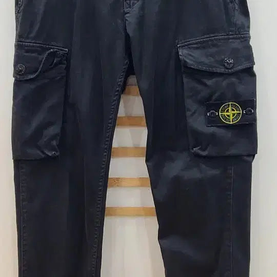 [BUNJANG] Stone Island Black Cargo Pants (Size 32-33) / 스톤아일랜드 블랙 카고 팬츠 32~33