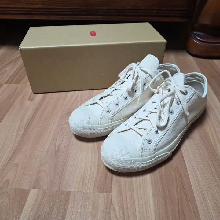 [BUNJANG] Doek Shoes Court Ecru Size 270 / 둑슈즈 Doek Shoes 코트 에크루 270