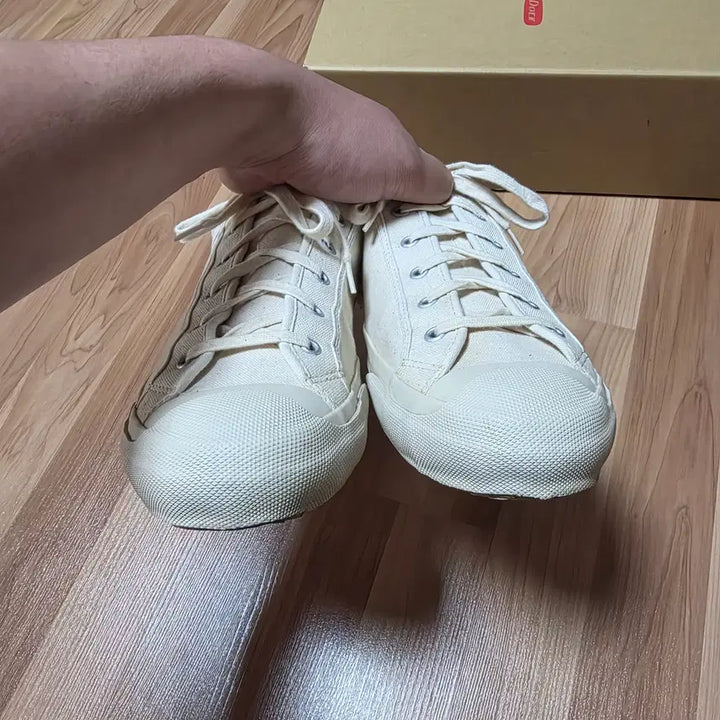 [BUNJANG] Doek Shoes Court Ecru Size 270 / 둑슈즈 Doek Shoes 코트 에크루 270