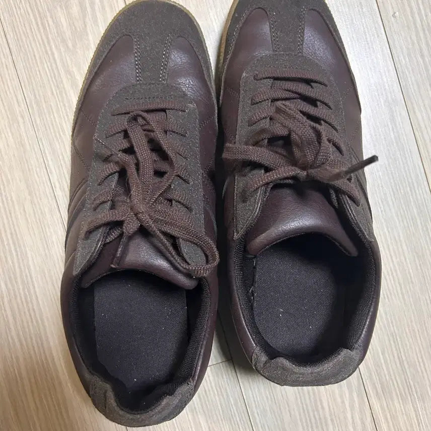 [BUNJANG] GU Brown Suede German Army Leather Sneakers / GU 갈색 스웨이드 독일군 가죽 운동화