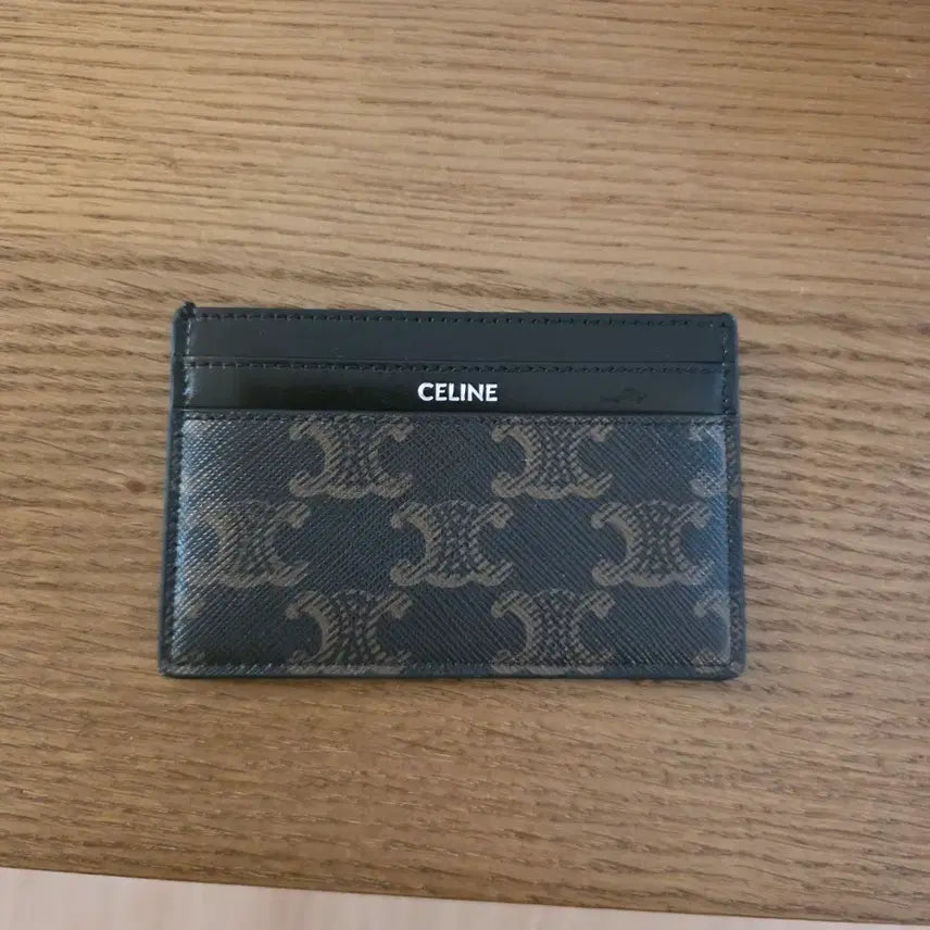 [BUNJANG] Celine Medium Triomphe Card Holder Brown / 셀린느 미디움 카드홀더 브라운