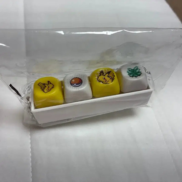 [BUNJANG] Pikachu Keycap Keychain / 피카츄 키캡 키링(판매ㅇ교환ㅇ)
