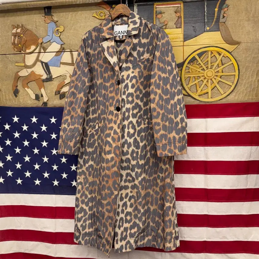 [BUNJANG] GANNI Leopard Crispy Shell Coat / GANNI 레오파드 크리스피 쉘 코트