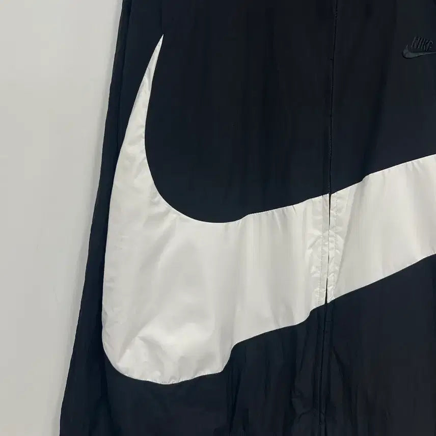 [BUNJANG] Nike Big Swoosh Big Logo Woven Windbreaker Zip-Up Jacket / [110] 나이키 빅스우시 빅로고 우븐 바람막이 집업 자켓
