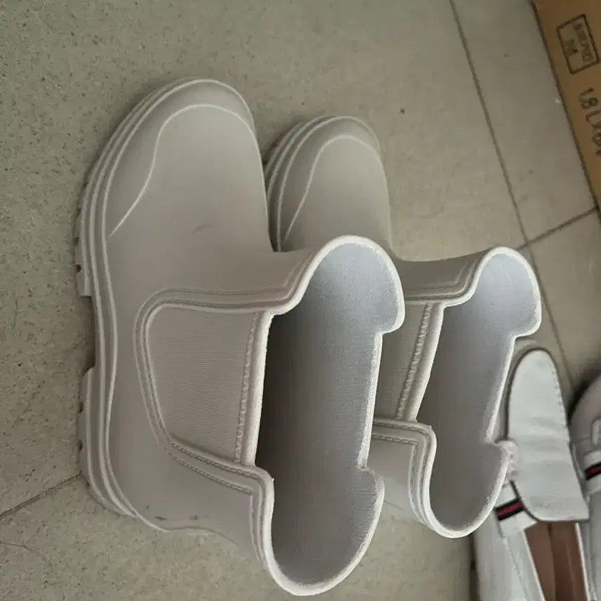 [BUNJANG] White Chelsea Rain Boots 240 / 화이트 첼시 레인부츠 장화 240