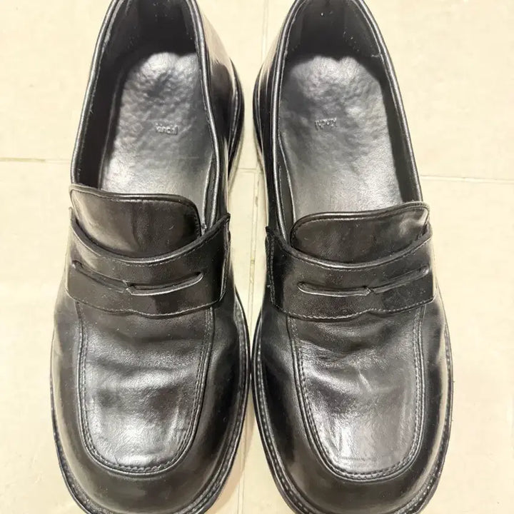 [BUNJANG] Kinch Ovatte 500 Loafers Size 255 / 킨치 ovate 500 255