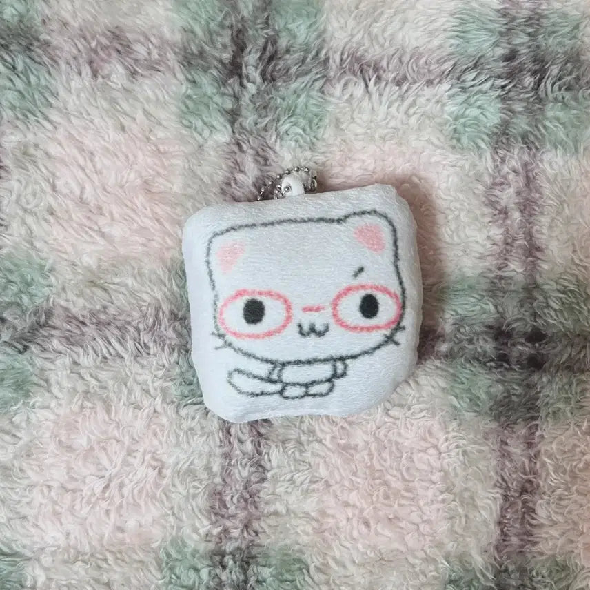 [BUNJANG] Hinakuu Cat Cushion Keyring / 히나쿠우 쿠숭이 인형 고양이 쿠션키링