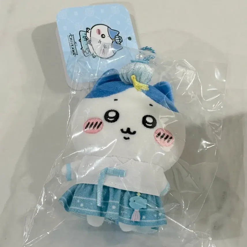 [BUNJANG] Chiikawa Shop Hanbok Hachware Mascot Plush - Korean Exclusive (Sealed) / 미개봉 치이카와샵 한복 하치와레 마스코트 인형 한국 한정판