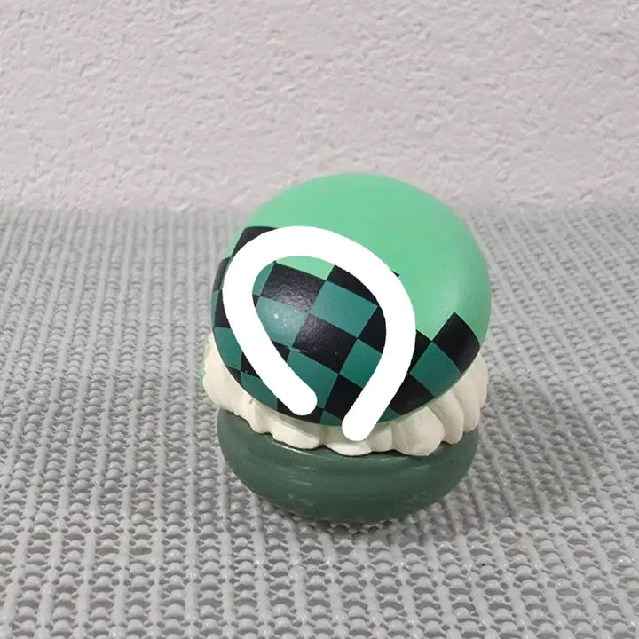 [BUNJANG] Demon Slayer Tanjiro Kamado Macaron Acrylic Stand / 귀멸의 칼날 카마도 탄지로 아크릴 스탠드 마카롱 가챠