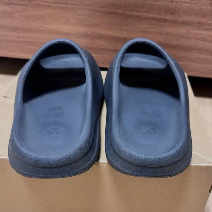 [BUNJANG] Adidas Yeezy Slide Onyx 265 / 아디다스 이지슬라이드 오닉스 265