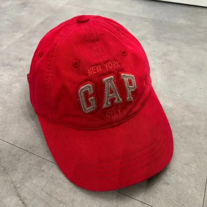 [BUNJANG] GAP Logo Baseball Cap Hat Red / OS GAP 갭 로고 야구 모자 볼캡 모자 레드