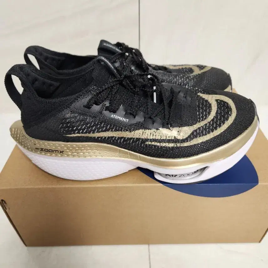 [BUNJANG] Nike Air Zoom Alphafly NEXT% 2 Black Metallic Gold Running Shoes / 나이키 알파플라이2 블랙 메탈릭골드 275