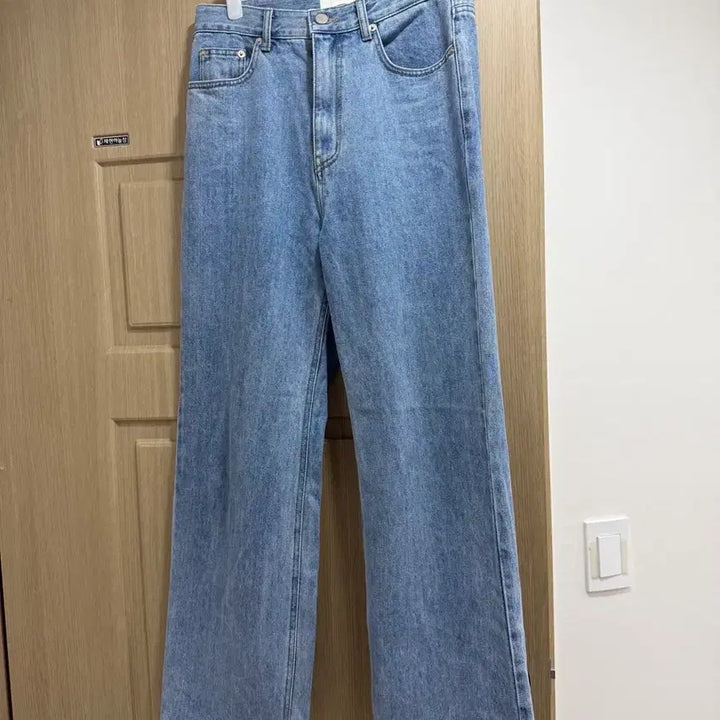 [BUNJANG] Liet L.A. Light Wash Denim Jeans - M / 리에뜨 연청 데님 청바지 M / 여자 청바지