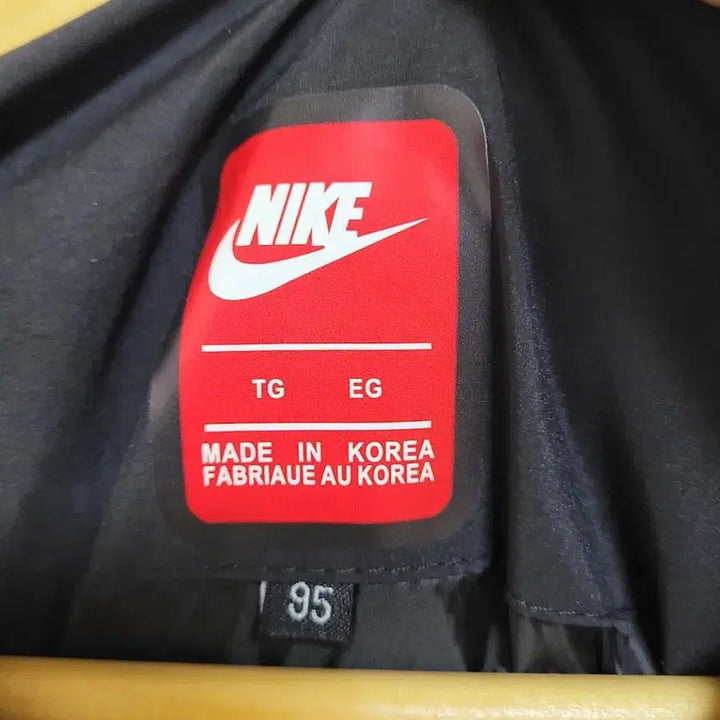 [BUNJANG] Nike Black Padded Jumper Size 95 / 21.나이키 블랙 패딩 점퍼95