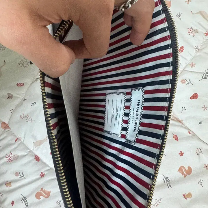 [BUNJANG] Thom Browne Clutch Bag / 톰브라운 클러치 백화점 정품 새상품 보증서 가방