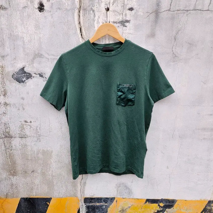 [BUNJANG] Prada T-Shirt / prada 프라다 티셔츠