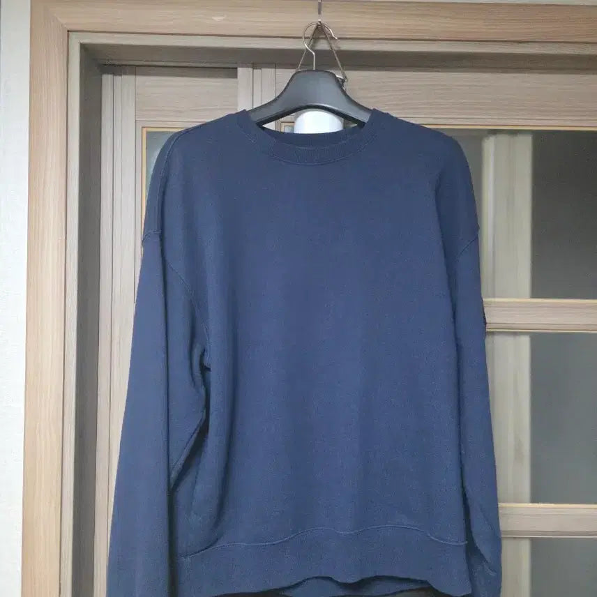 [BUNJANG] Romantic Pirates Navy Plain Sweatshirt / 로맨틱 파이어리츠 네이비 무지 맨투맨 티셔츠